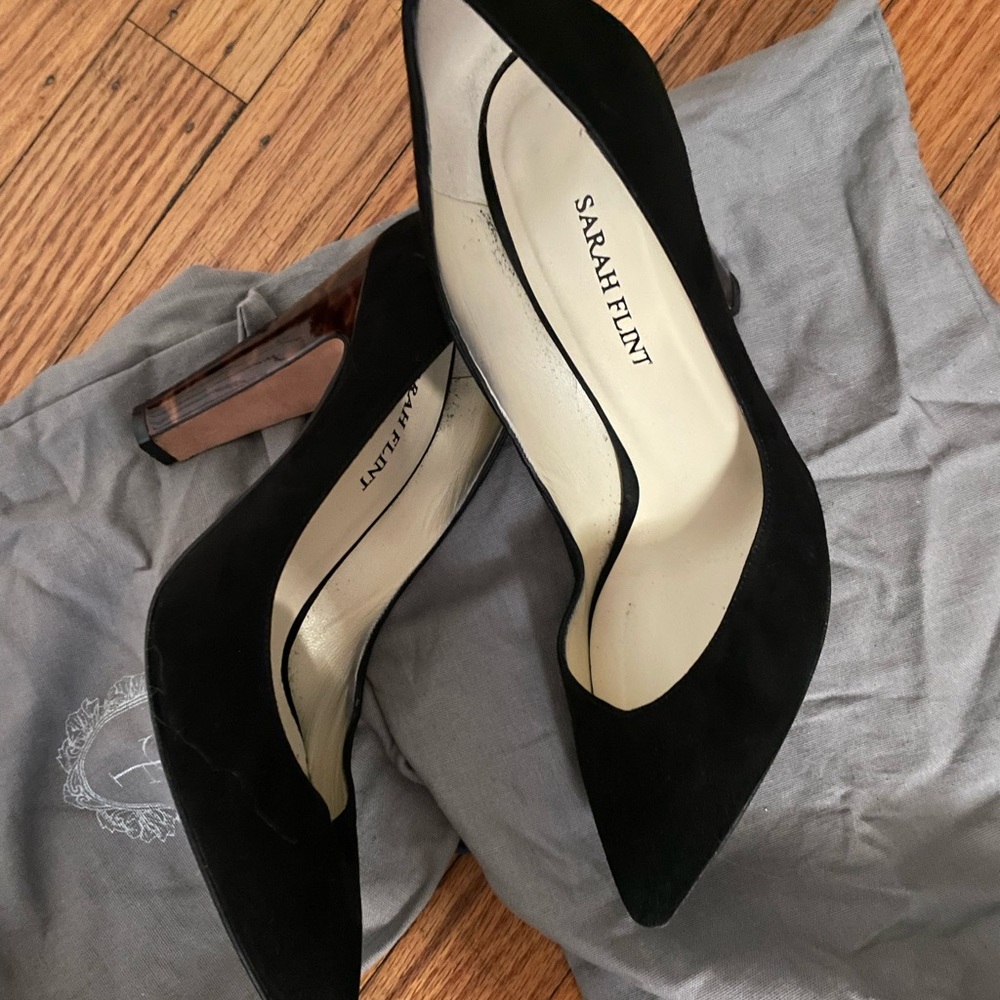 SOLD❗️❗️Sarah Flint black heels